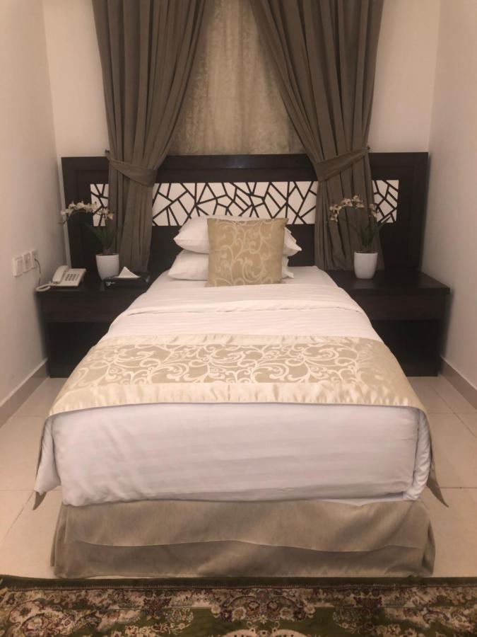 Al Louloah Al Baraqah Furnished Apartments Dzsidda Kültér fotó